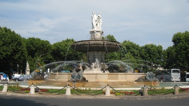 Aix en Provence and the stunning Cours Mirabeu