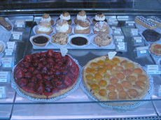 Patisserie heaven - in I go.